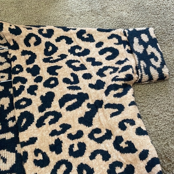 Anthropologie cheetah print sweater - Picture 4 of 4